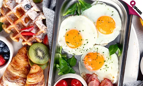 Breakfast Buffet & Pool Access at Treffen House Hotel!
